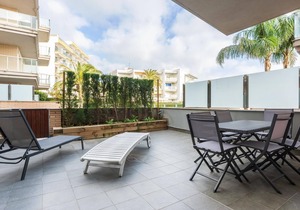Ground floor apartment with terrace ideal families