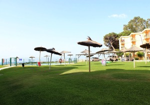 Ground floor in a beach fornt location