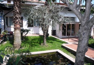 Holiday apartment with pool