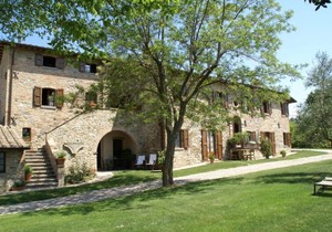 Holiday Home in Montone with Pool & Garden