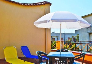 Homerez - Beautiful apartment near the beach and garden
