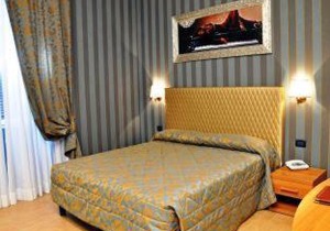 Hotel Lirico