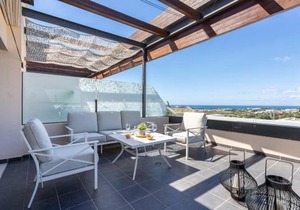 Hoyo 19 Luxury Apartment by GHR Rentals