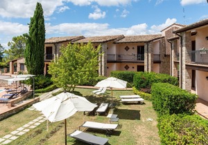 Luxurious Holiday Home in Collazzone with Swimming Pool