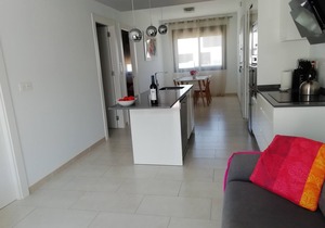 LUXURY 2 BED PENTHOUSE APARTMENT, PRIME LOCATION, ONLY 700 METRES FROM THE BEACH