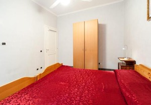 Mons Aureus Resort