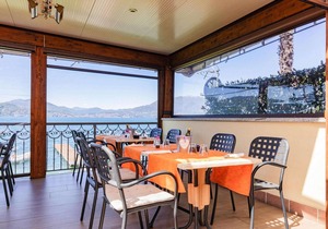 Residence Casa & Vela with private beach, Oggebbio