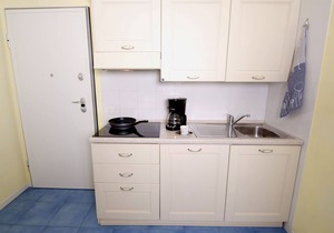 Residence Limoni del Rustichel: Apartment N.3 with lake view, underground parking and pool.