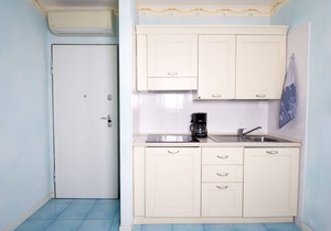 Residence Limoni del Rustichel: Apartment N.8 with lake view, underground parking and pool.