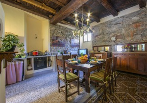Residenza Il Glicine di Lesa, Lesa, Italy