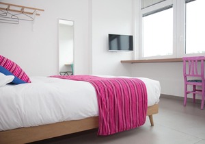 Rosa apartment with double bedroom and living room / kitchen with sofa bed and private bathroom