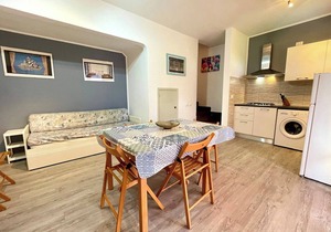 Spacious villa with private garden and shared pool