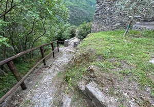 Stunning medieval setting surrounded by mountains