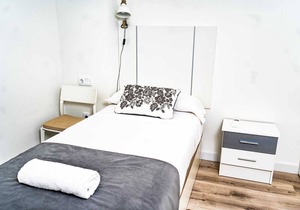 Suitable. Gran Via | 2A | 4 pax.