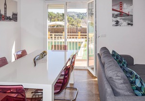 This spacious vacation home has its own pool and is located in the urbanization Maçanet de la Selva,