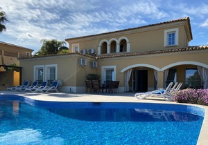 Villa Finestrat with private swimming pool and all comfort for 6 people