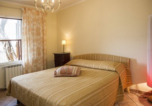 VILLINO LA CASETTA - Castelnuovo Magra - Independent Villa dipped in the green of secular olives, on the border between Liguria and Tuscany close to the Cinque Terre.