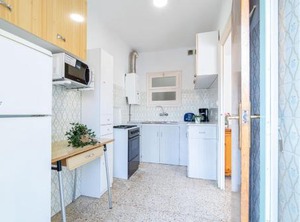Comfort Apartament Poeta Marquina | Roses Town Center