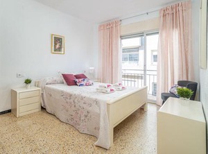 Comfort Apartament Poeta Marquina | Roses Town Center