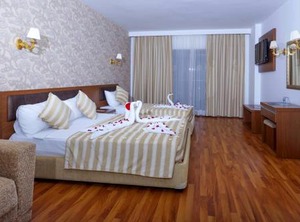 Eftalia Aqua Resort | Turkler