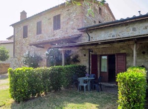 Ginestre Pari Persons | Santo