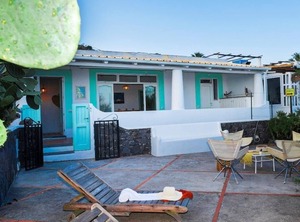 Holiday Stromboli Persons Bedrooms | San Vincenzo