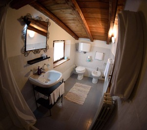 Borgo Fattoria Tenuta Il Santo Monticiano Siena 