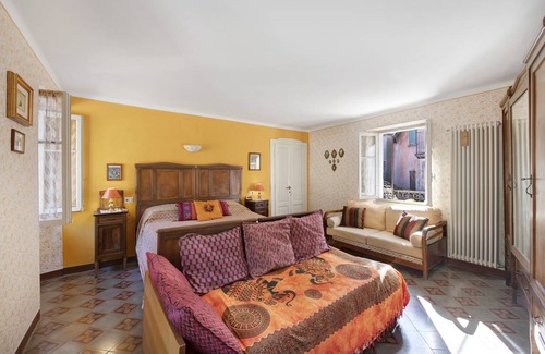 Argegno House | 100 m² House ∙ 2 bedrooms ∙ 6 guests