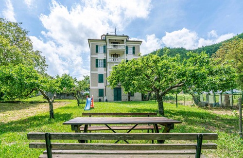 Loco House | 100 m² House ∙ 4 bedrooms ∙ 7 guests