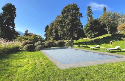 Tremezzo Villa | 1000 m² Villa ∙ 9 bedrooms ∙ 18 guests