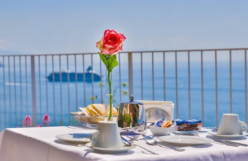 Pogerola Villa | 10000 m² Villa ∙ 8 bedrooms ∙ 16 guests