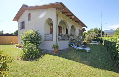 Capanne-Prato-Cinquale House | 110 m² House ∙ 2 bedrooms ∙ 5 guests