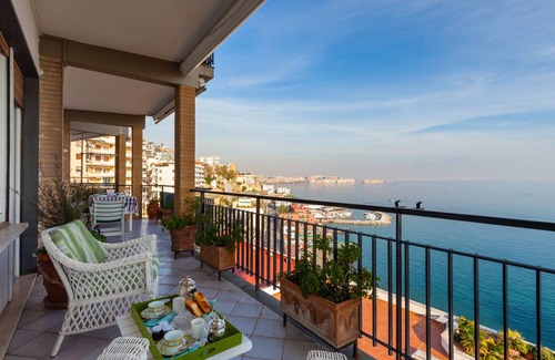 Posillipo Apartment | 110 m² Apartment ∙ 2 bedrooms ∙ 6 guests