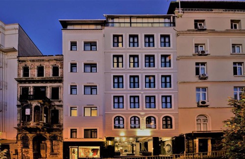 Pera Apartment | 110 m² Serviced apartment ∙ 3 bedrooms ∙ 11 guests