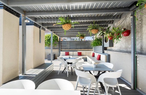 La Sagrada Familia Apartment | 115 m² Serviced apartment ∙ 4 bedrooms ∙ 127 guests