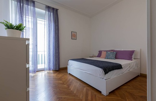 San Salvario Apartment | 117 m² Apartment ∙ 3 bedrooms ∙ 5 guests