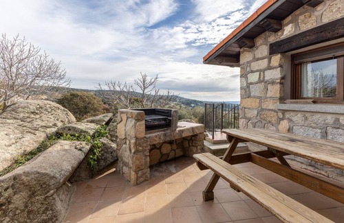 Fresnedillas de la Oliva Apartment | 120 m² Apartment ∙ 3 bedrooms ∙ 6 guests