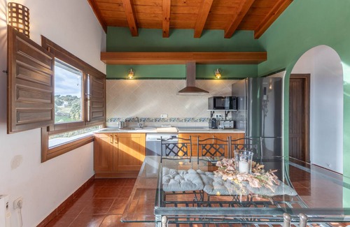 Fresnedillas de la Oliva Apartment | 120 m² Apartment ∙ 3 bedrooms ∙ 6 guests