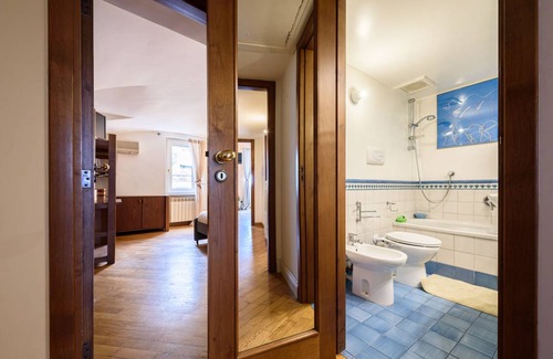 Posillipo Apartment | 120 m² Apartment ∙ 3 bedrooms ∙ 6 guests