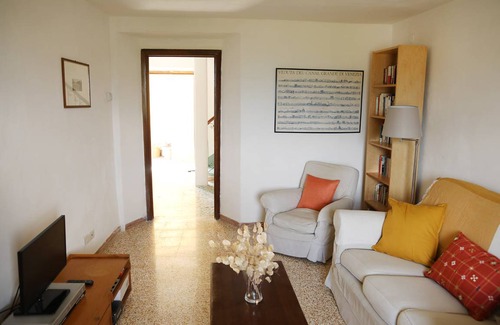San Terenzo Monti House | 120 m² House ∙ 3 bedrooms ∙ 6 guests