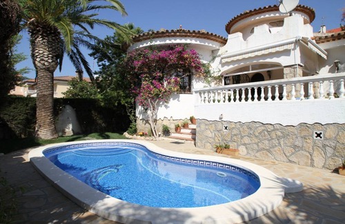 Miami Platja Villa | 120 m² Villa ∙ 3 bedrooms ∙ 6 guests