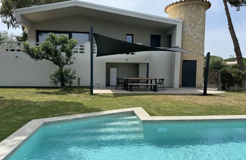 Mas Pinell Villa | 120 m² Villa ∙ 3 bedrooms ∙ 6 guests