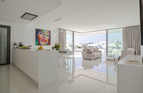 New Golden Mile Apartment | 122 m² Apartment ∙ 3 bedrooms ∙ 6 guests
