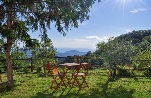 Castiglione Chiavarese House | 125 m² House ∙ 3 bedrooms ∙ 9 guests