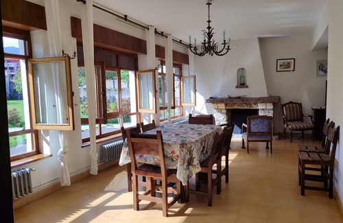 Llanes Ski Chalet | 125 m² Chalet ∙ 4 bedrooms ∙ 7 guests