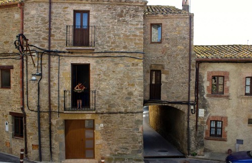 Ullastret House | 125 m² House ∙ 5 bedrooms ∙ 10 guests