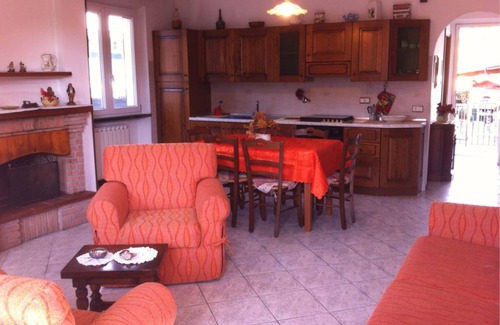 Cinquale Apartment | 130 m² Apartment ∙ 3 bedrooms ∙ 6 guests