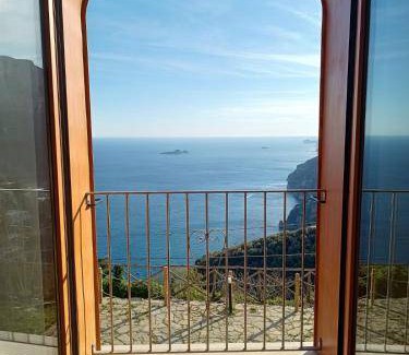 Montepertuso Apartment | 140 m² Apartment ∙ 3 bedrooms ∙ 9 guests