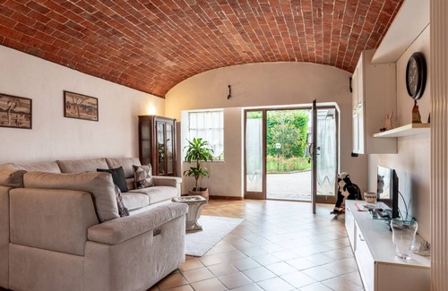 Castell'Alfero Apartment | 150 m² Apartment ∙ 1 bedroom ∙ 8 guests