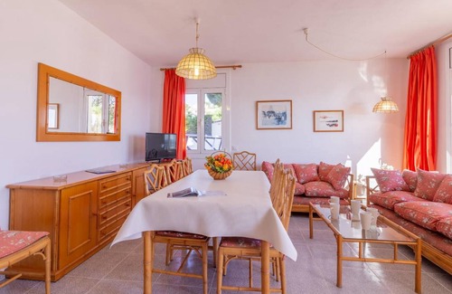 Llanca House | 150 m² House ∙ 4 bedrooms ∙ 10 guests